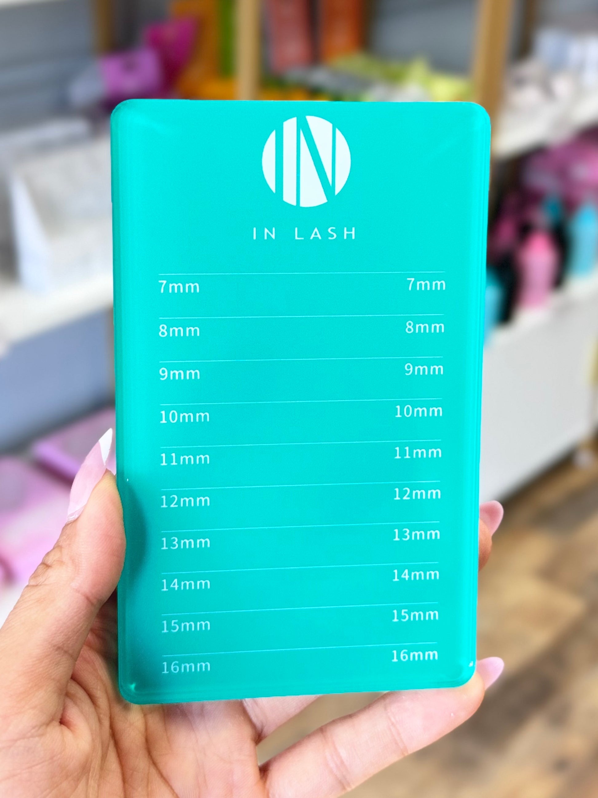 In Lash Acrylic Lash Tile